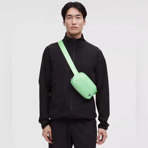 Lululemon Everywhere Belt Bag 1L- Citra Lime - Picture 5 of 5